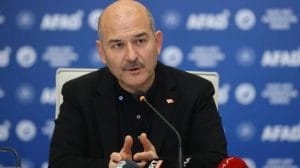 6li-masa-ile-ilgili-ses-kasedi-var-diyen-soyluya-canli-yayinda-acikca-soruldu-o-m8hj1M8h.jpg