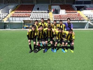 bayburt-ortaokulu-futbol-takimi-bolge-sampiyonu-cxQ9Iz62.jpg