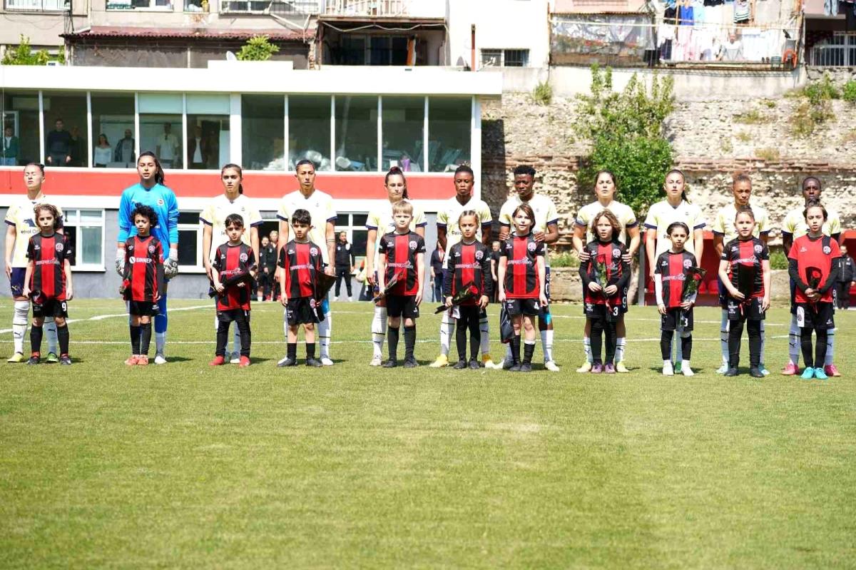 Fenerbahçe Kadın Futbol Takımı yarı finale yükseldi