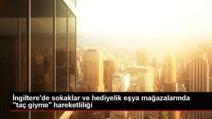 ingilterede-sokaklar-ve-hediyelik-esya-magazalarinda-tac-giyme-hareketliligi-5u7F3zge.jpg
