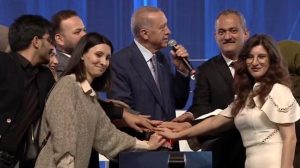 son-dakika-45-bin-ogretmenin-atamasi-cumhurbaskani-erdoganin-katildigi-torenle-gerceklesti-T1rJMDzc.jpg