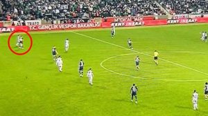 super-ligin-kaderini-degistiren-gol-oncesinde-ofsayt-var-mi-yorumcularin-hepsi-ayni-noktaya-takildi-j1I3q9ZB.jpg