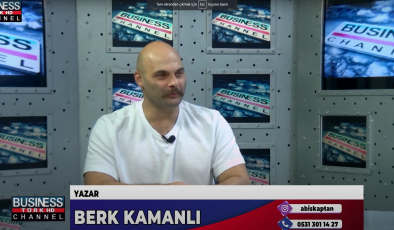 BERK KAMANLI YAZARLIK KARİYERİNİ ANLATIYOR…