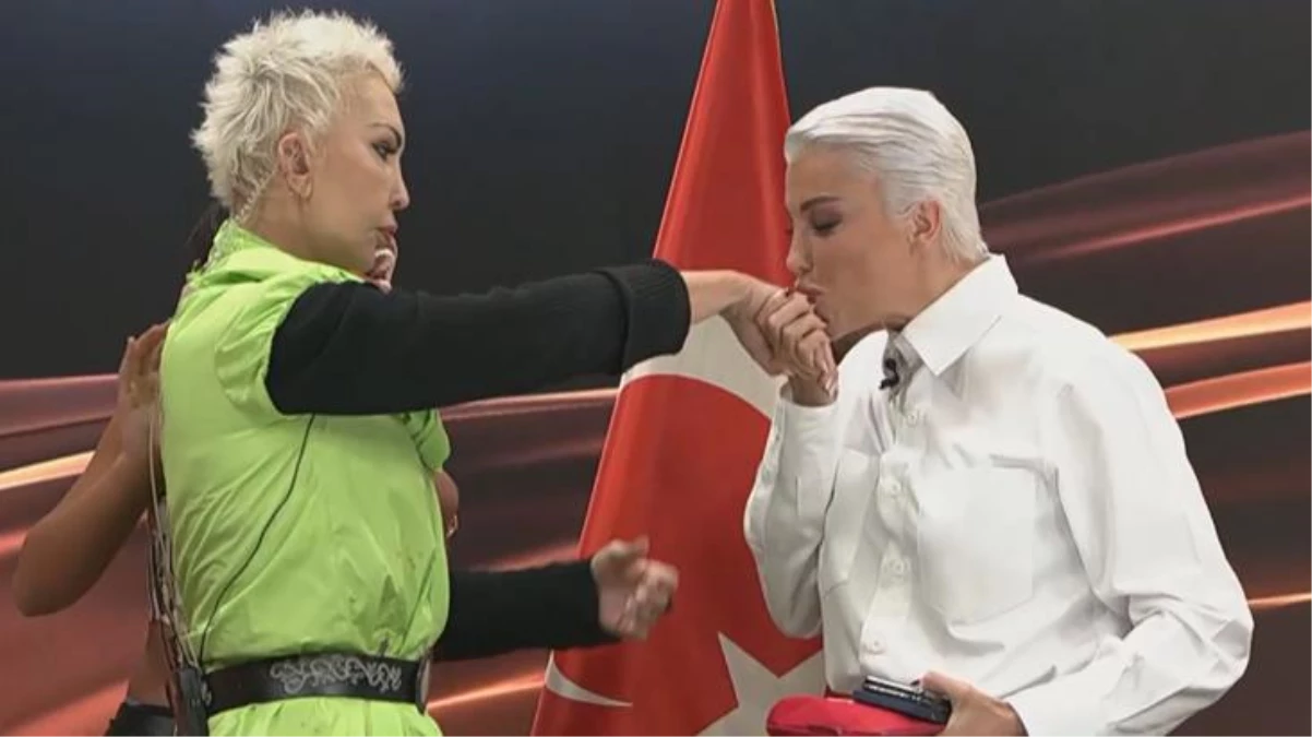 deniz-akkaya-kuslugu-bitirdigi-seyhan-soylu-nun-14548132_2318_amp