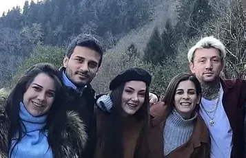 Fenomenlerin gözyaşı bitti! Eylül Öztürk ve Nez Demir’den reklama devam