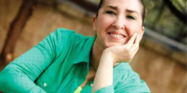 tumay-ozokur-imza-gununde-d-r-da-okurlariyla-10905030_7724_amp