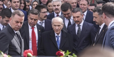 67efc95a6efd5220__w1200xh800 (1)