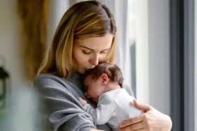 dogum-izni-sureleri-artiyor-duzenlemede-sona-gelindi-iste-anne-ve-babalarin-izin-sure-3252729-202510010754-2