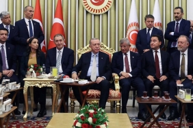 gelecek-partisi-erdogan-davutoglu-fotografina-aciklama